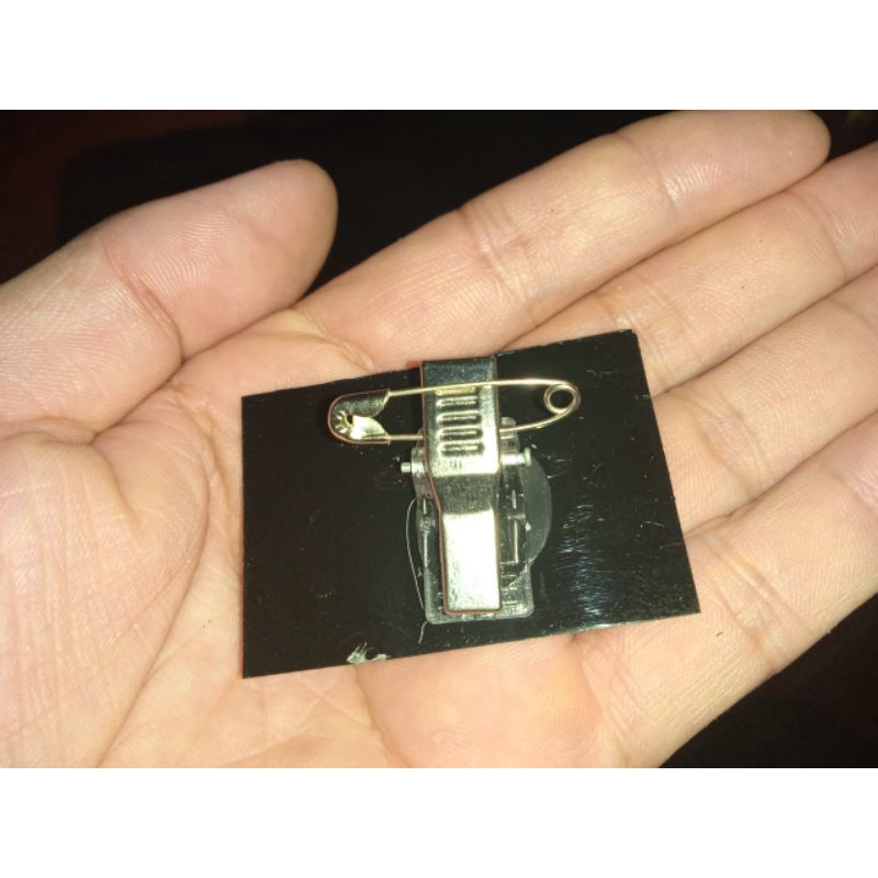 Tang Đen cài áo đeo trước ngực 100 để tang Cha Mẹ