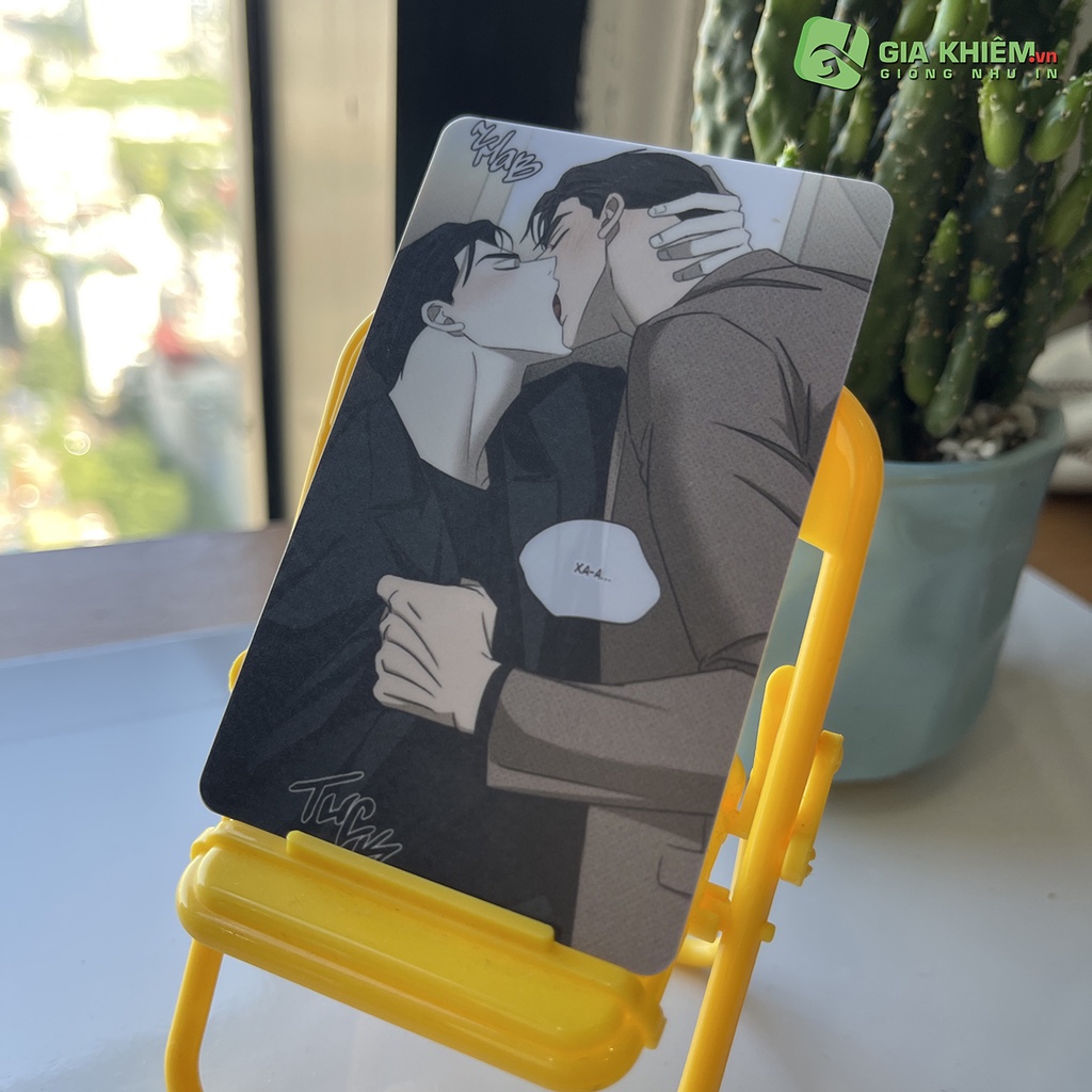 Card bơi "UNDER THE GREEN LIGHT" Card nhựa dày như thẻ ATM CCCD