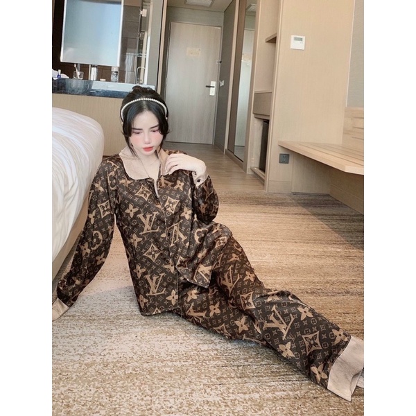Pijama cổ sen Lụa Xước