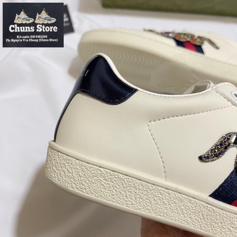 Giày sneaker GC rắn đính đá trắng kem đế thơm vani mới