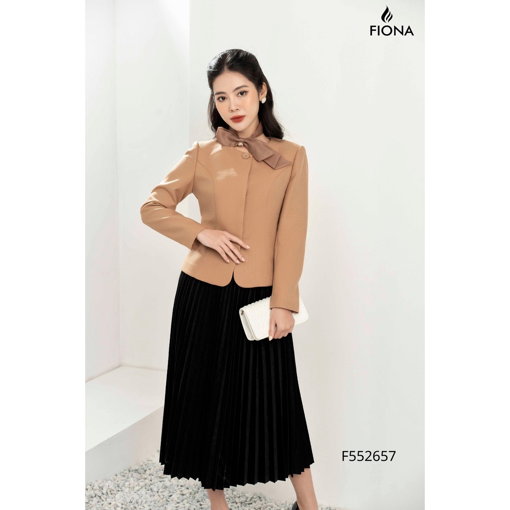 Áo vest dáng ôm không cổ, cổ nơ rời oganza, nẹp dấu khuy F652657
