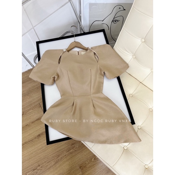 Áo Peplum Khoét Vai Kèm Tag Đá Thiết Kế Cao Cấp Chuẩn Phom RUBYSTORE