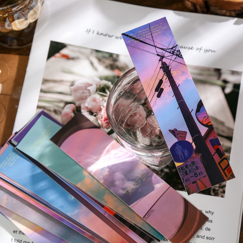 Hộp 30 Thẻ Đánh Dấu Trang Sách Hình Bầu Trời Đầy Sao Lãng Mạn