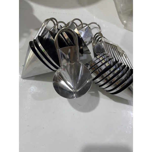 Khuôn Xoáy Hoa Cà Rốt Inox - Dụng Cụ Tạo Hoa Rau Củ Không Rỉ