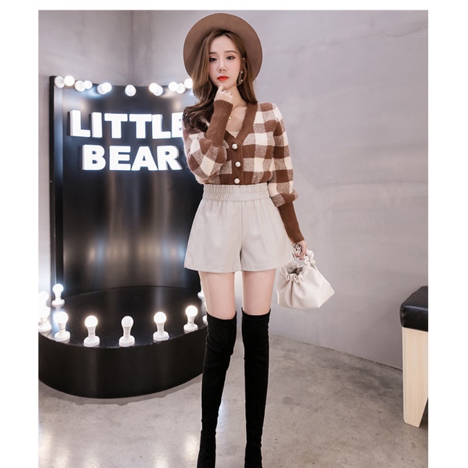 Quần short da nữ, quần đùi da Nữ Dáng Ống Rộng Màu Nhạt Kiểu Dáng Basic Nhẹ Nhàng Q06 SEM CLOTHES