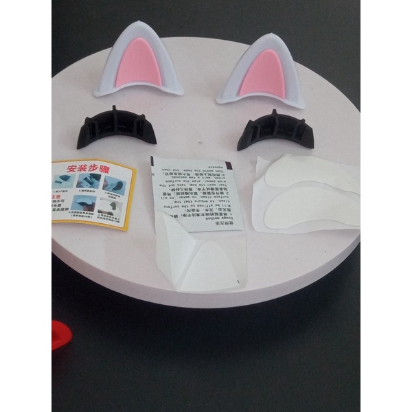 Tai mèo nhựa  dẻo cao cấp gắn mũ bảo hiểm có kèm keo silicon siêu  dính