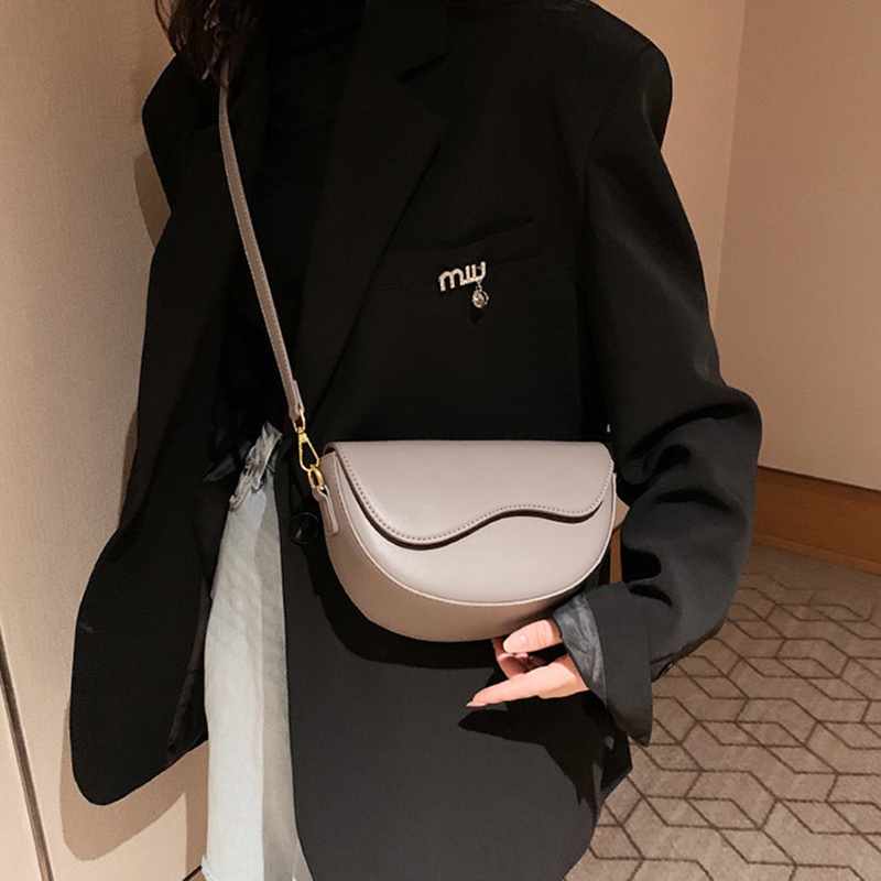 IELGY Túi Đeo Chéo Vai Kiểu Yên Ngựa Màu Trơn Có Khóa Nam Châm Thời Trang Cổ Điển Dành