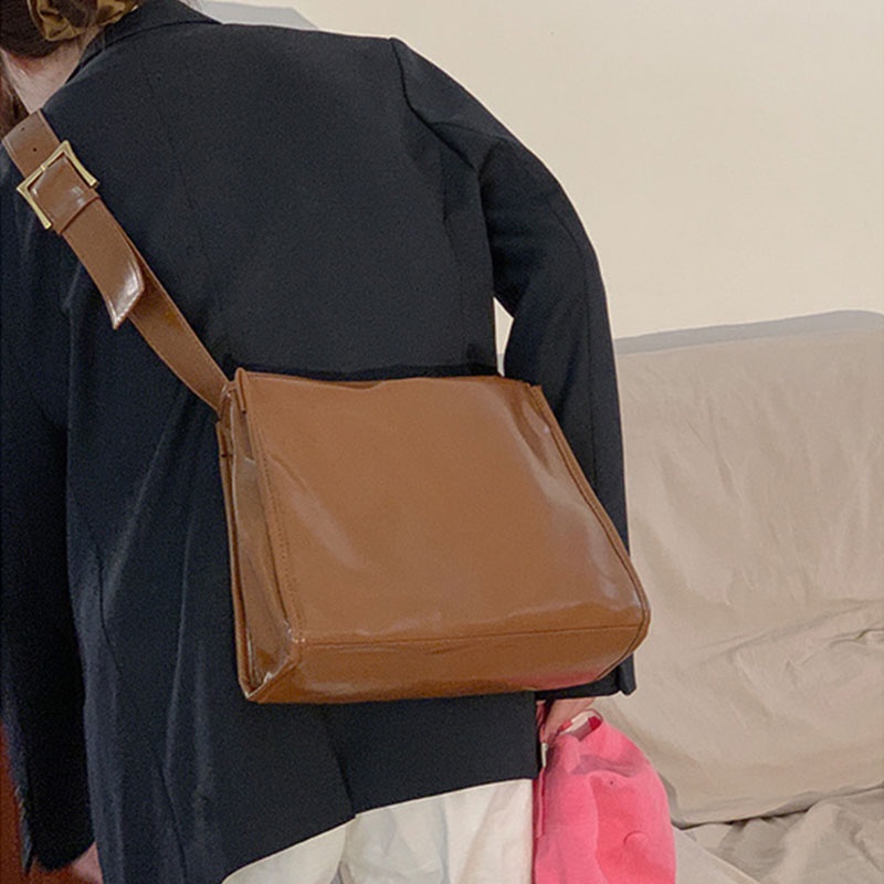 Mischa Túi Đeo Vai Bằng Da PU Màu Trơn Sức Chứa Lớn Phong Cách Cổ Điển Thời Trang Cho Học Sinh