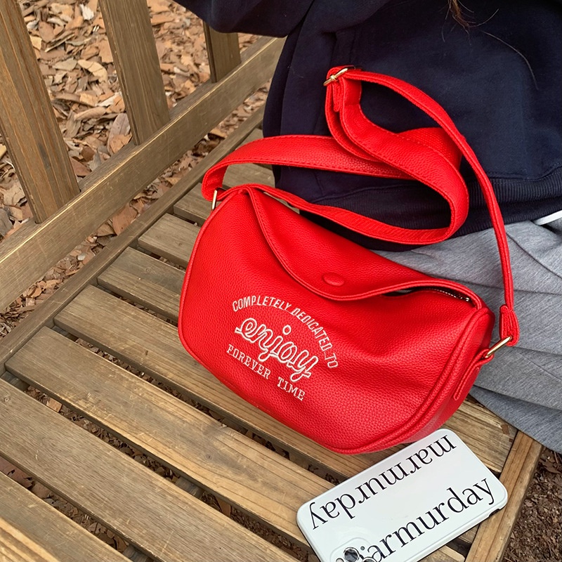 Túi Xách Đeo Vai Thêu Chữ Phong Cách Thời Trang Mỹ Dành Cho Nữ