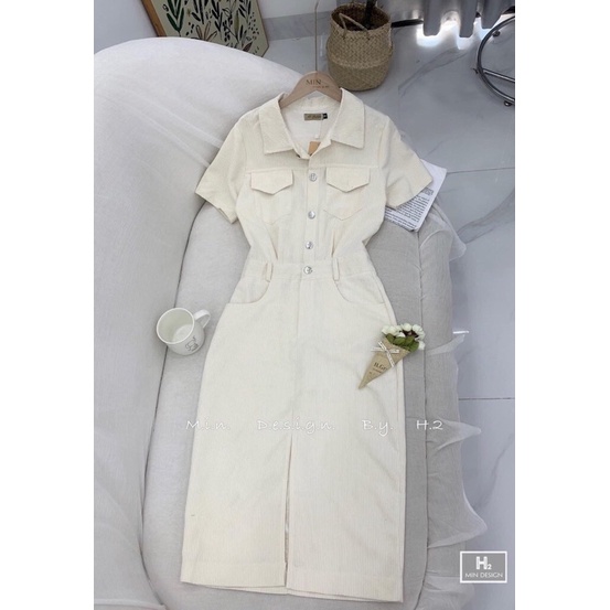 Váy nhung tăm xẻ trước cúc đồng thắt đai