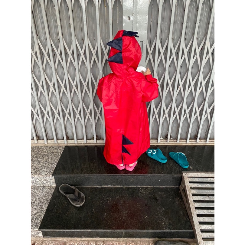 Áo mưa dễ thương cho trẻ em  - áo mưa hình khủng long siêu ngộ nghĩnh