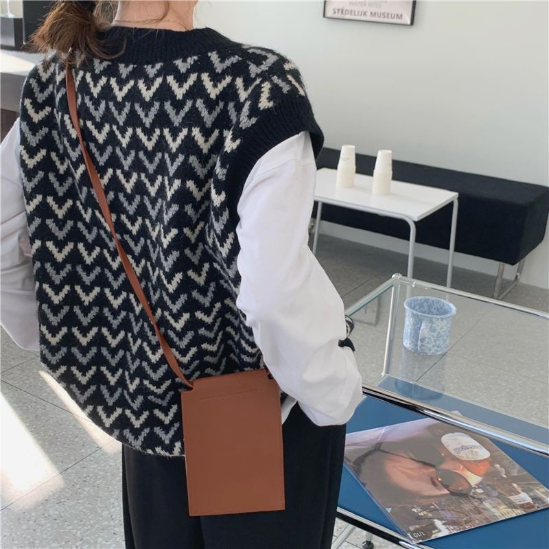 Áo Dệt Kim Sát Nách Dáng Rộng Cổ Chữ V Màu Sắc Trẻ Trung Phong Cách Hàn Quốc