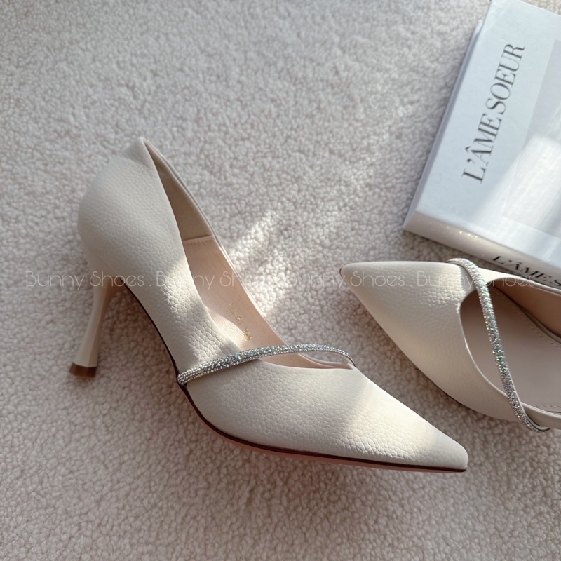 Giày cao gót quai đá chéo - Bunny Shoes