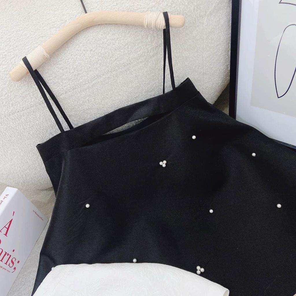 Set áo babydoll 2 dây đính đá ngọc và quần short trắng dập hoa cạp cao đơn giản