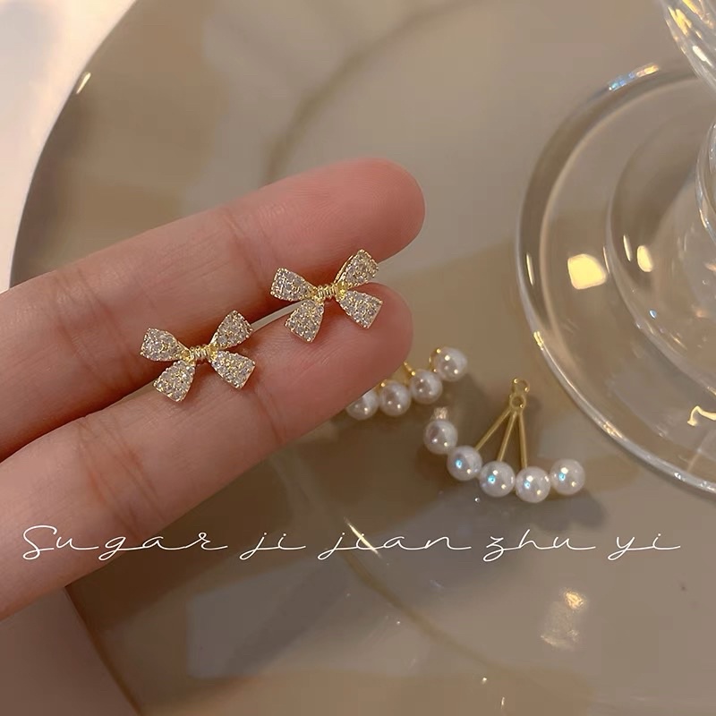 bông tai móc phía sau đính đá và châu sang chảnh, khuyên tai nơ tiểu thư