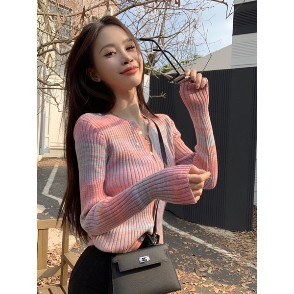 Áo loang cúc hồng