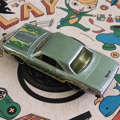 Xe mô hình Hot Wheels  Zamac 68 Plymouth Barracuda