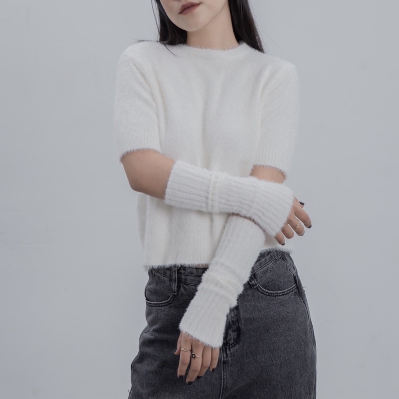 Áo len trắng tuyết lông mềm kèm bao tay Foggy TOP