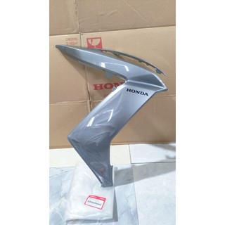 Cánh yếm bên phải - bửng yếm honda air blade 125 năm 2013-2014 màu xám bạc. 64500k27v20za