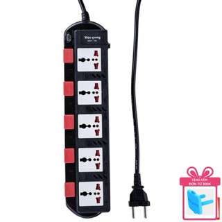 Ổ cắm Điện Quang ĐQ ESK SM750SL (5 lỗ 3 chấu)