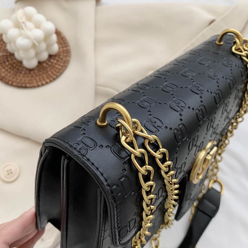 Túi Xách Nữ đeo chéo dáng hộp GC nhiều ngăn dây xích đeo kẹp nách.