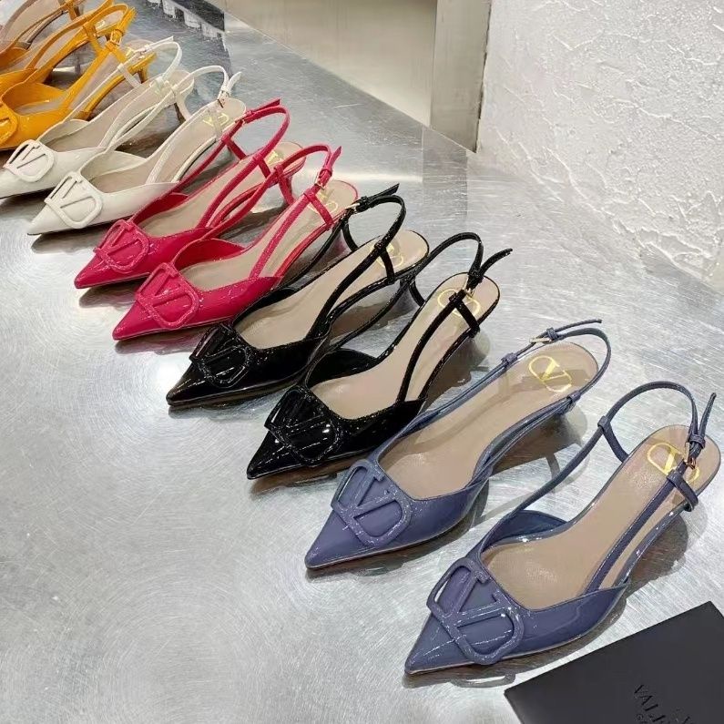 Valentino summer 2022 new one-character buckle shallow mouth thin heel sandals women's pointed leather patent leather nude high heel shoes for women