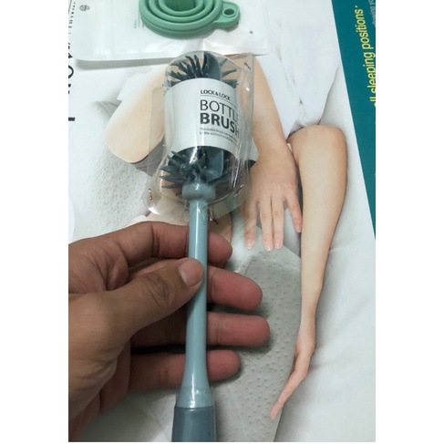 ETM117 - CÂY CỌ RỬA BÌNH NƯỚC Lock&Lock, 300*46*43MM - Blue