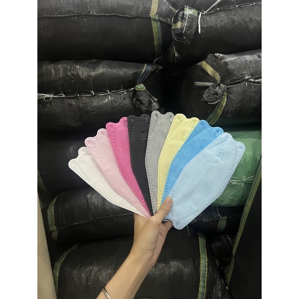 Khẩu trang cá KF94 màu hồng nhạt và hồng đậm dày kháng khuẩn