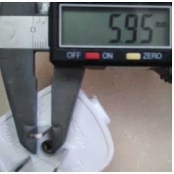 Phích cắm 3 chân dẹt 10A 250V SDT-336