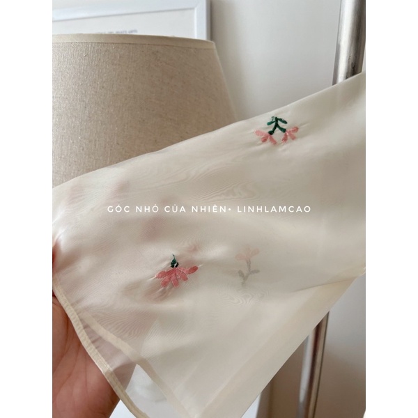 Set Áo Dài Cách Tân Voan Tơ Thêu Hoa Cổ 4 Tà Tay Lỡ Kèm Quần Lụa Đẹp