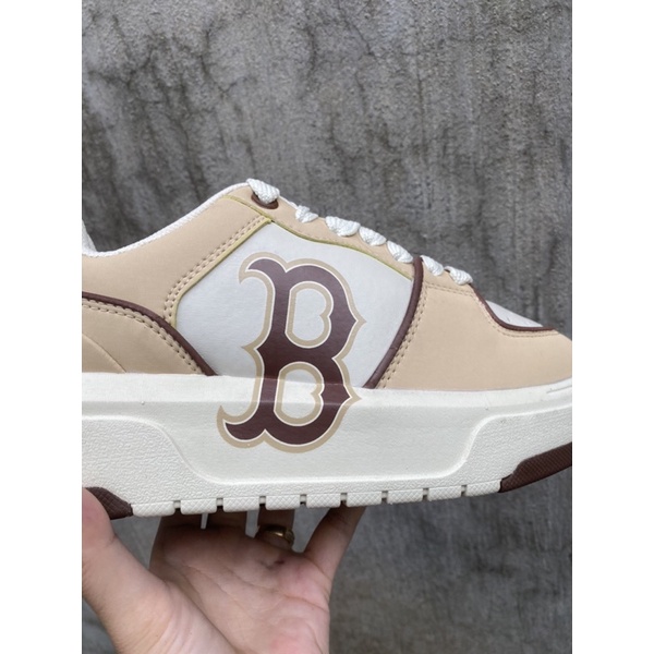 Giày MLBB chunky liner chữ B nâu