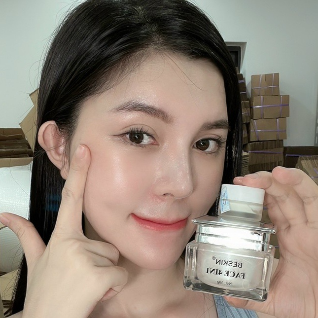 Kem Dưỡng Trắng Da Mặt 4IN1 BESKIN