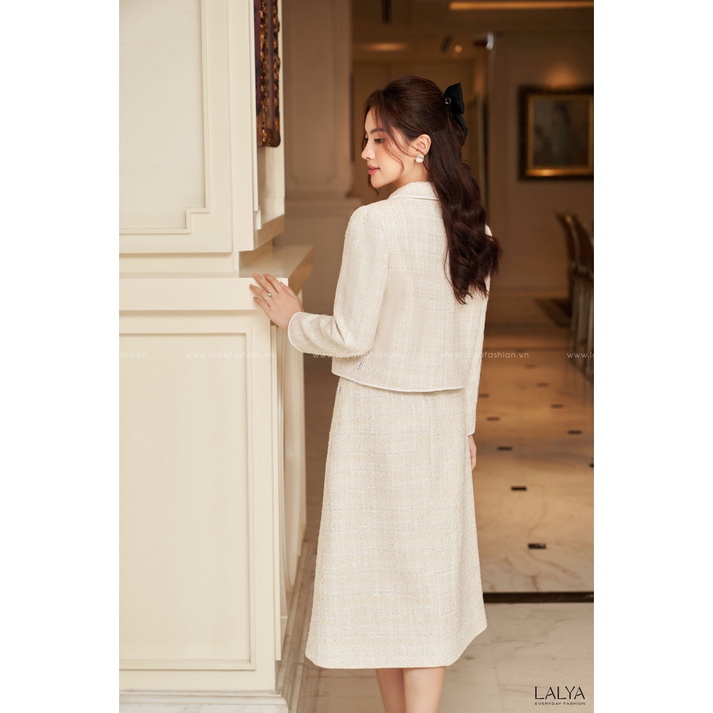 Chân váy tweed dáng A qua gối_Be_LALYA_CV127