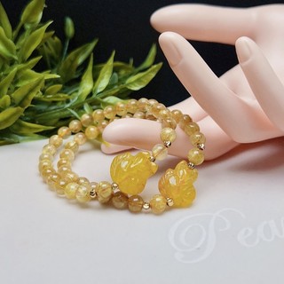 Vòng tay ta tóc vàng hồ ly
