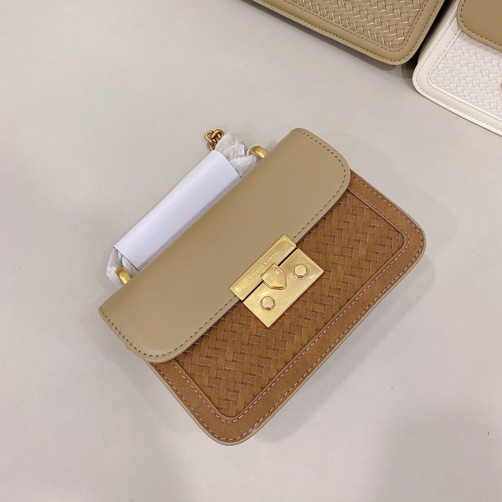 Túi khoá vuông màu kaki mới nhất hàng loại 1