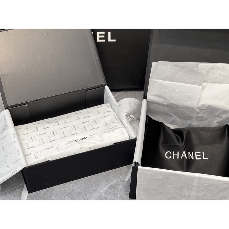 Mẫu túi Chan neo classic da mịn về 2 màu Trắng, Hồng cực xinh Fullbox cho chị em