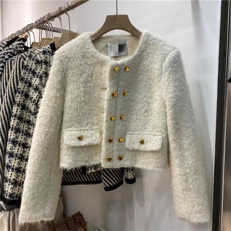 Áo khoác dạ lông cừu cúc tim vàng