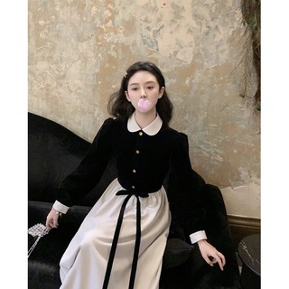 Váy áo nhung phối chân be
