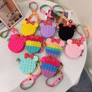 Túi đeo chéo vai hình chuột mickey / minnie dễ thương cho bé gái