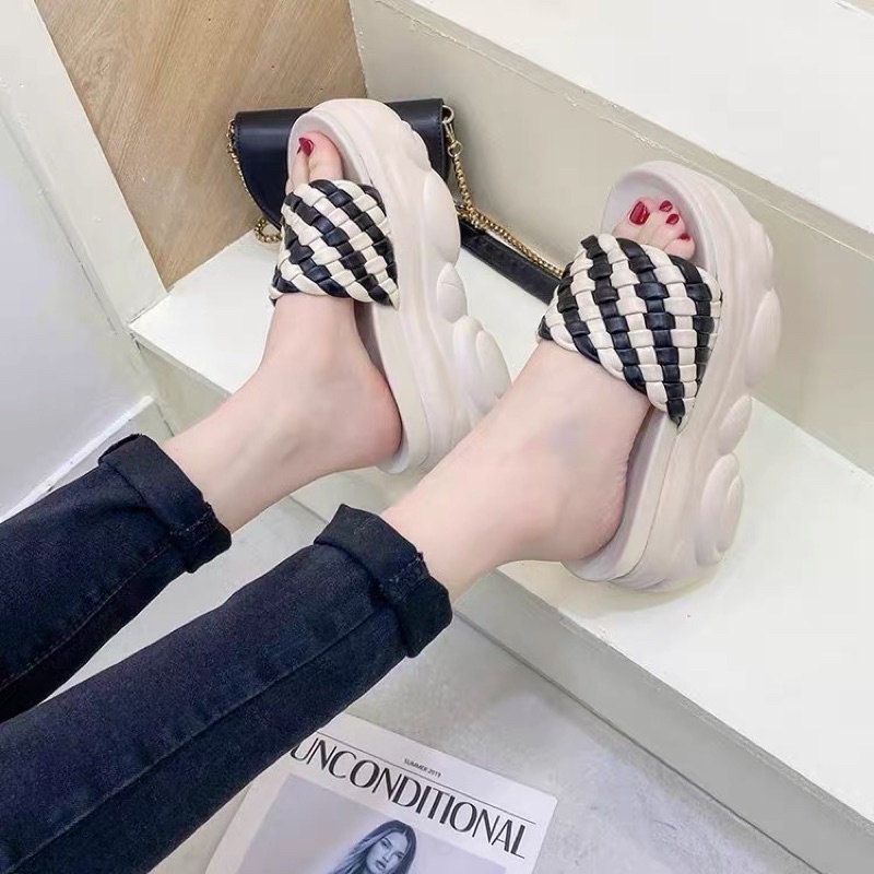 Dép bánh mì quai đan 2 màu cao 8cm