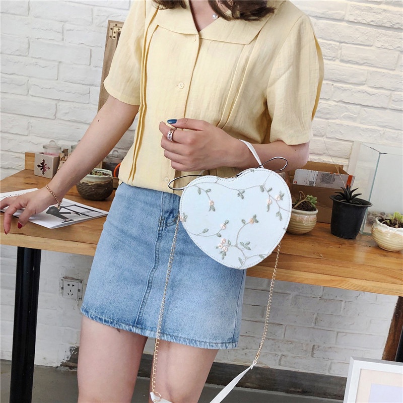 Túi Đeo Chéo Vai Họa Tiết Thêu Trái Tim Thời Trang JP5