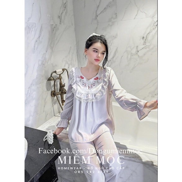 BỘ LỤA DÀI QUẢNG CHÂU CỔ THÊU HOA XINH
