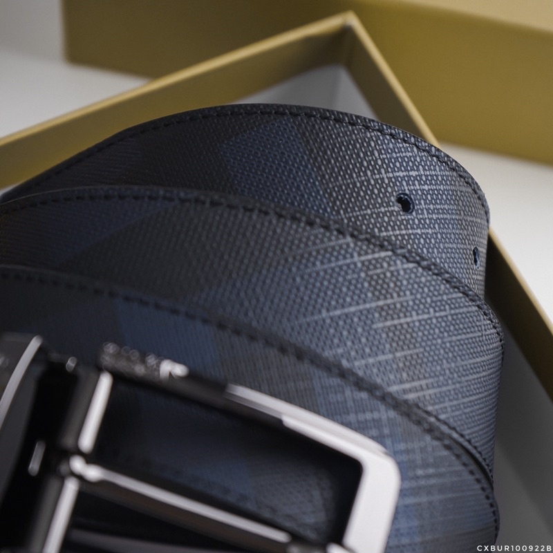 NỊT BURBERRY DƯ XỊN