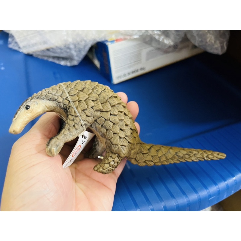 Mô hình động vật , đồ chơi con vật Safari Ltd chính hãng Tê tê Pangolin 100268 size to - Schleich House