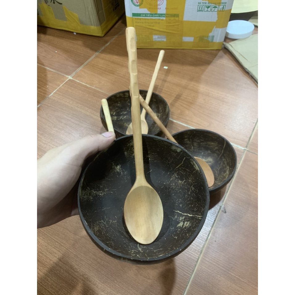 Bát dừa + Thìa nhãn quấy mặt nạ, gội đầu dưỡng sinh có thể ăn ngũ cốc