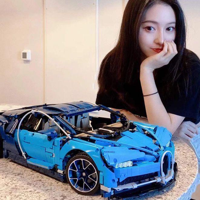 Urchin Toys**Đồ Chơi Lắp Ráp Tương Thích Mô Hình Siêu Xe Lamborghini V12 Mô Hình Siêu Xe Thể Thao Bugatti Đồ Chơi
