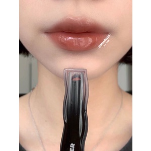 （NEW 2022.11)LEEMEMBER Son Kem Lì Màu Đen Thiết Kế Hình Lông Vũ Độc Đáo