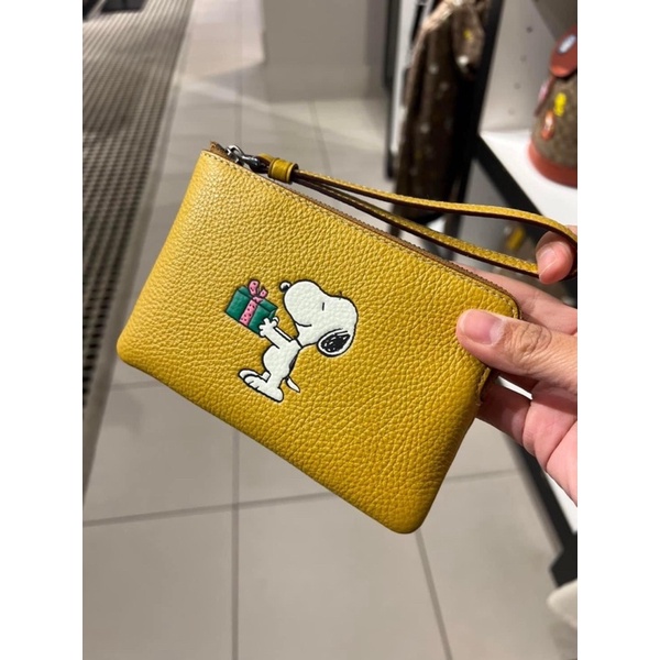 VÍ COACH X PEANUTS CF215