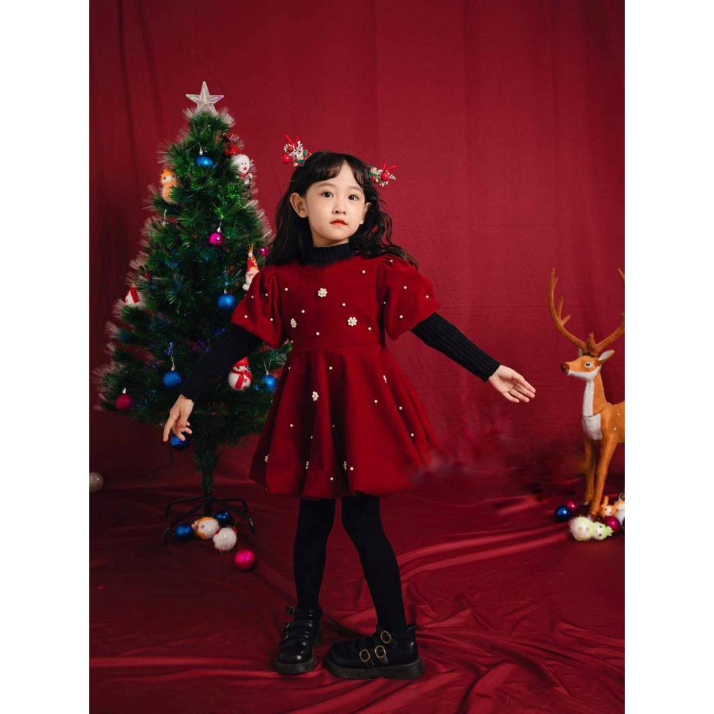 Váy nhung đính ngọc cho bé gái diện Noel, Tết