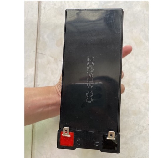 Ắc quy khô 12V 8Ah dùng cho bình phun thuốc, bình xịt điện, loa kéo, xe điện